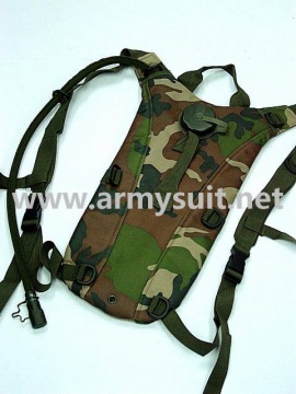 hydration pack Woodland