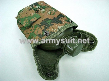 1Qt Canteen Water Bottle wPouch & Cup Digital Camo Woodland
