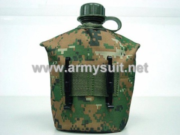 1Qt Canteen Water Bottle wPouch & Cup Digital Camo Woodland